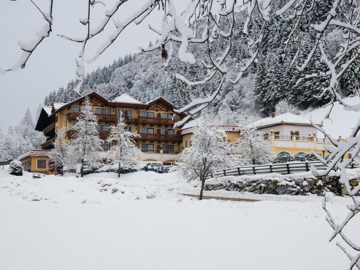 Hotel Seeblick Goldegg Exteriör bild