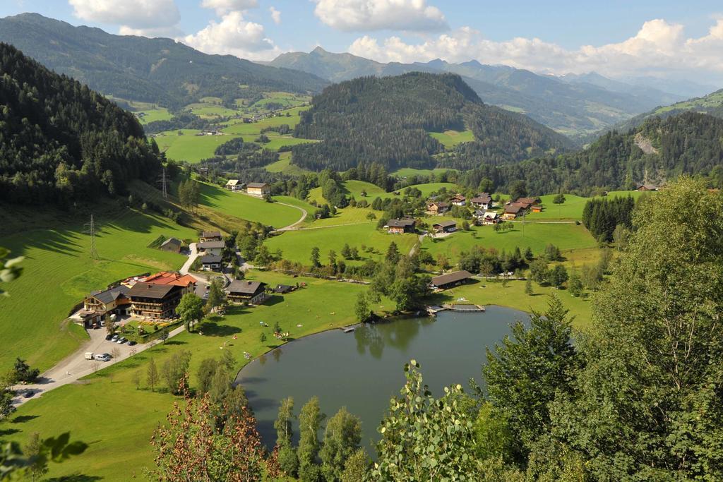 Hotel Seeblick Goldegg Exteriör bild