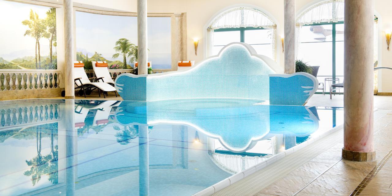 Hotel Seeblick Goldegg Exteriör bild