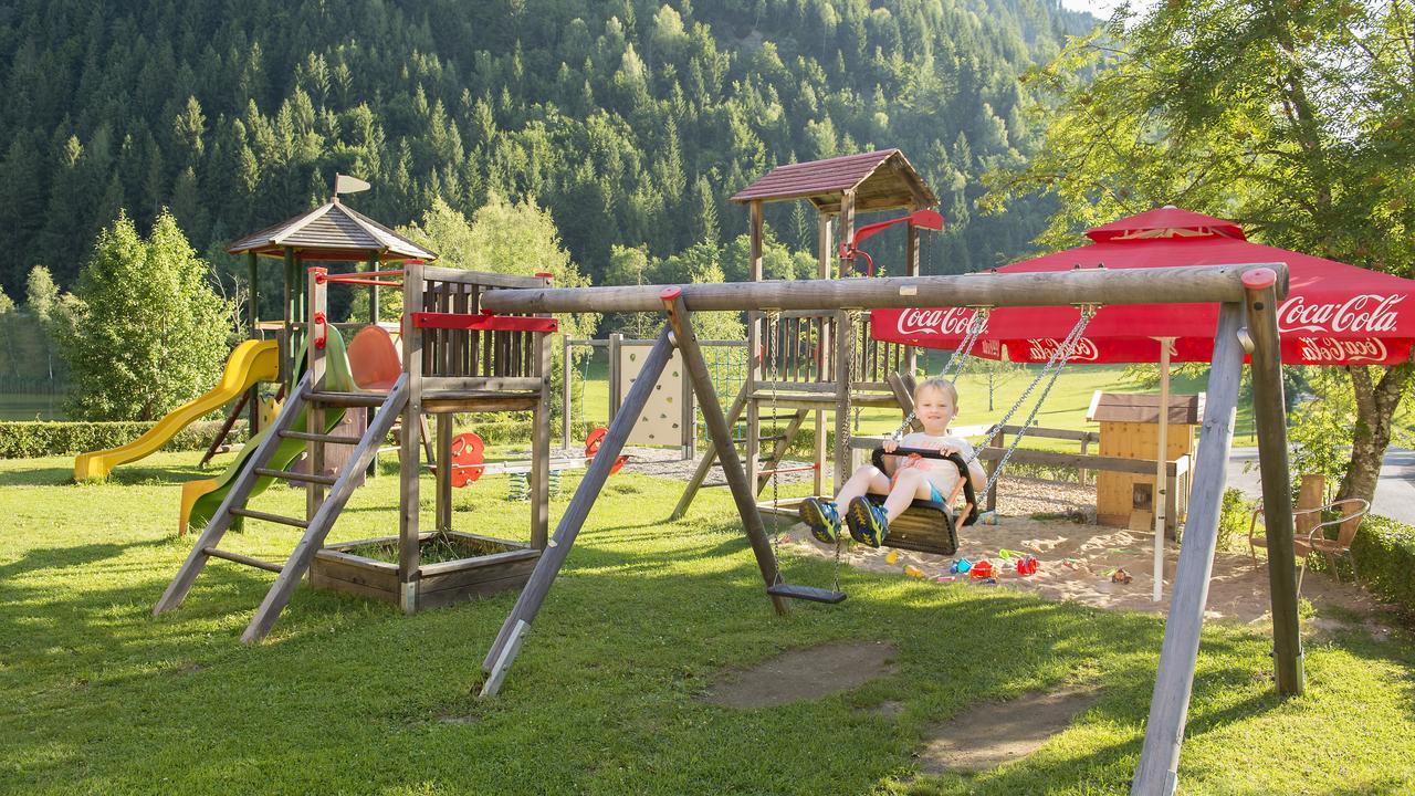 Hotel Seeblick Goldegg Exteriör bild